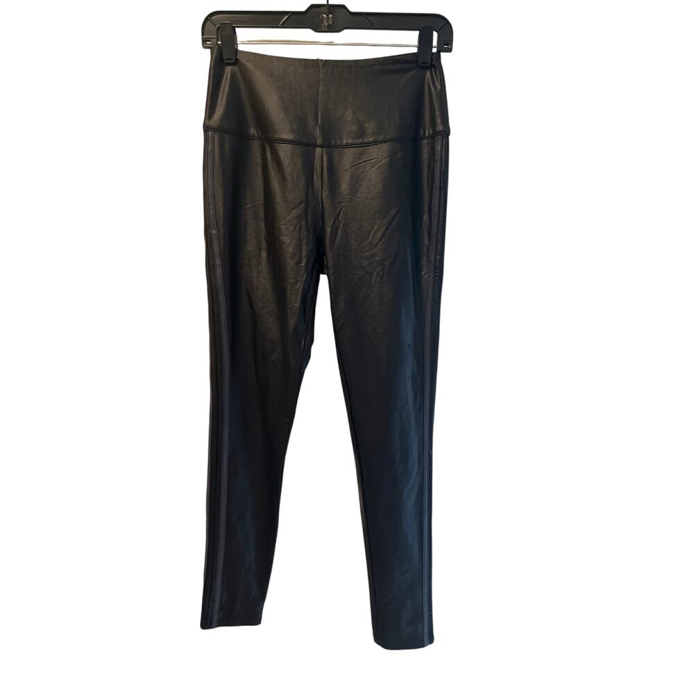 Women’s Akira Faux Leather Full Length Moto Leggings. Size Medium. NWOT!